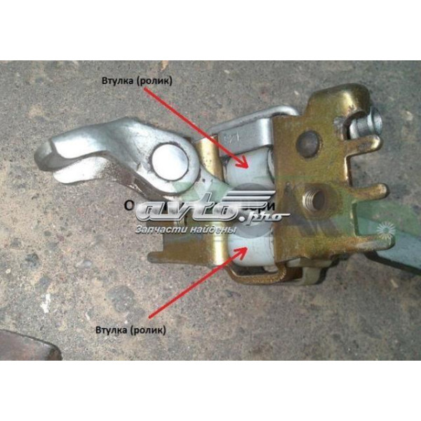 Втулка на обмежувач дверей Renault Latitude 804302583R 804301752R 804309798R